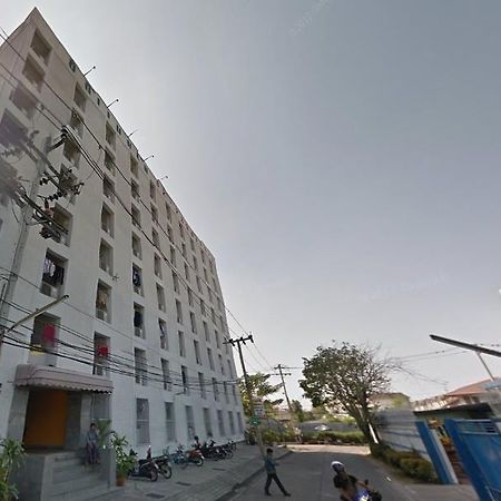 City Mansion Банкок Екстериор снимка